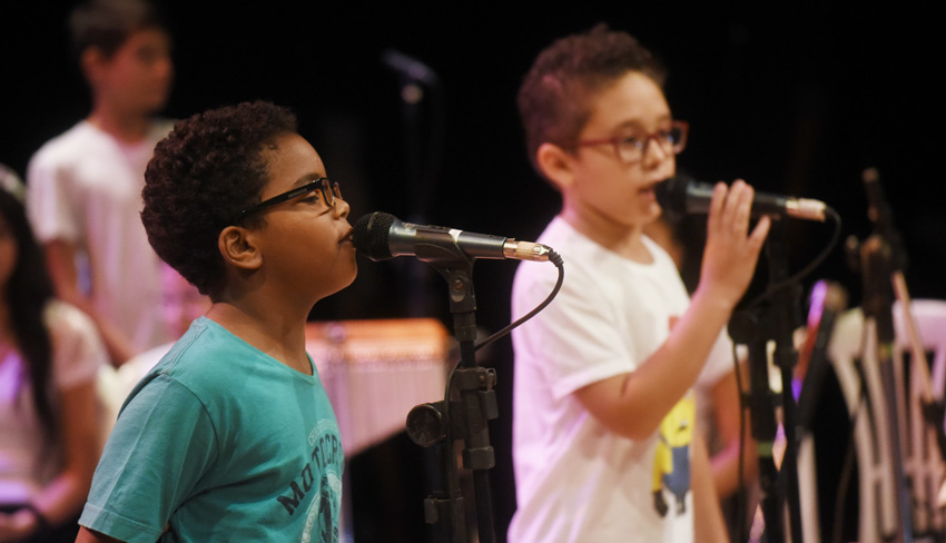 Alunos de música do Sesi realizam primeira apresentação musical