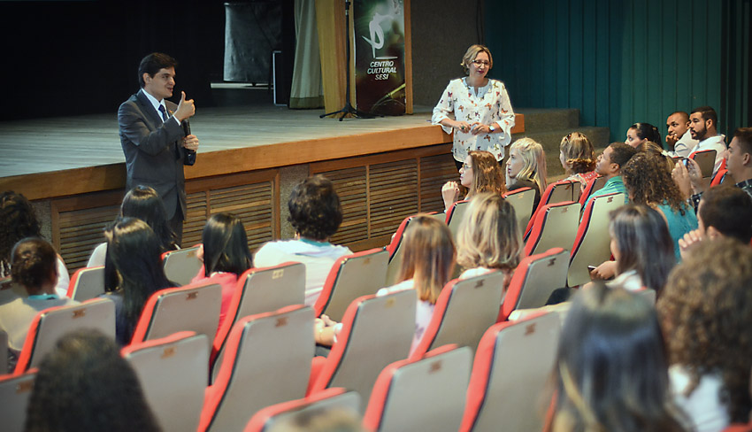 Parceiros do ViraVida são homenageados na CLDF