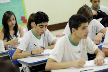 Estudantes do Sesi recebem formação cidadã e profissional
