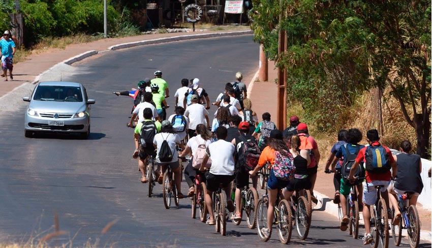 Sesi Gama participa da Virada do Cerrado com pedalada ecológica