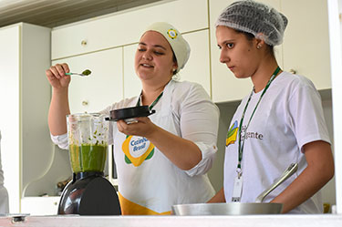 Da horta à mesa, Cozinha Brasil ensina sobre alimentação saudável