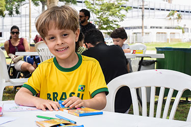 Sesi-DF leva educação e lazer ao Meu Pistão, em Taguatinga