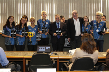 Conselho Regional do Sesi-DF homenageia equipes de robótica