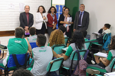 Conselho Nacional do Sesi visita escola de Taguatinga