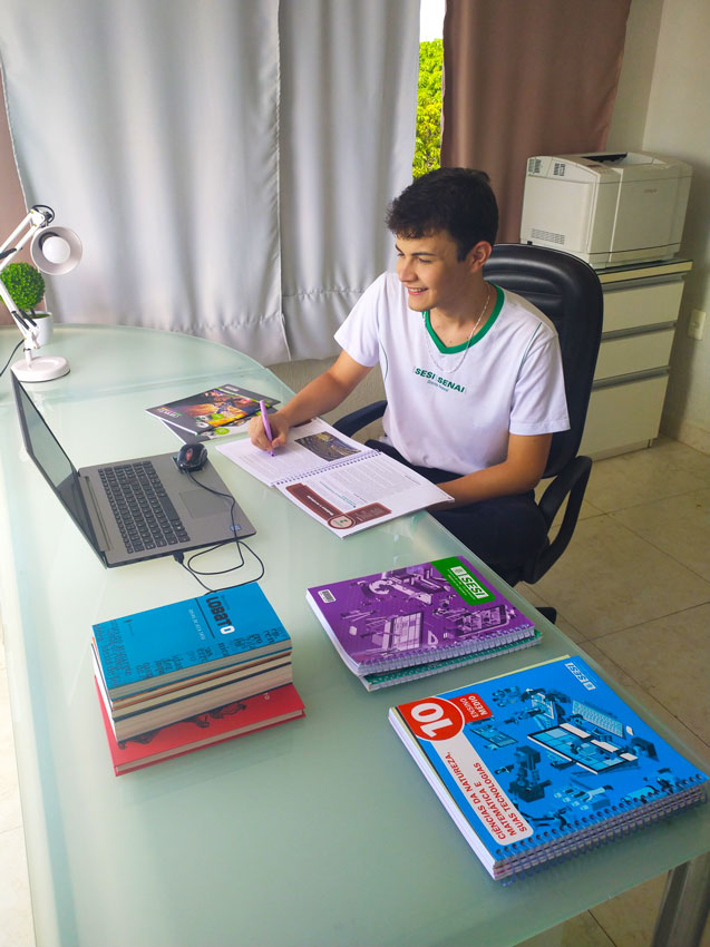Projeto educacional do Sesi-DF ajuda alunos em preparação para o Enem