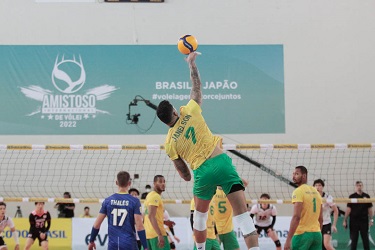 Brasil ganha amistoso de vôlei contra o Japão no Sesi Taguatinga