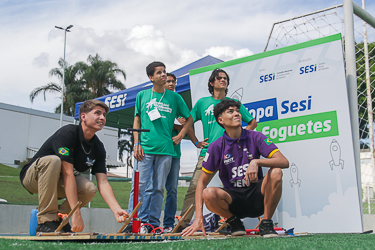 Quatorze equipes participam da Copa Sesi de Foguetes