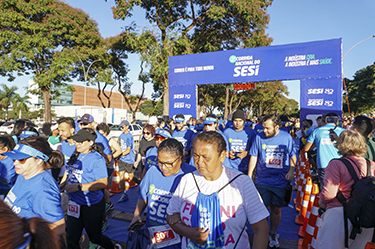 Em Brasília, mais de 2 mil pessoas participaram da 2ª Corrida Nacional do Sesi